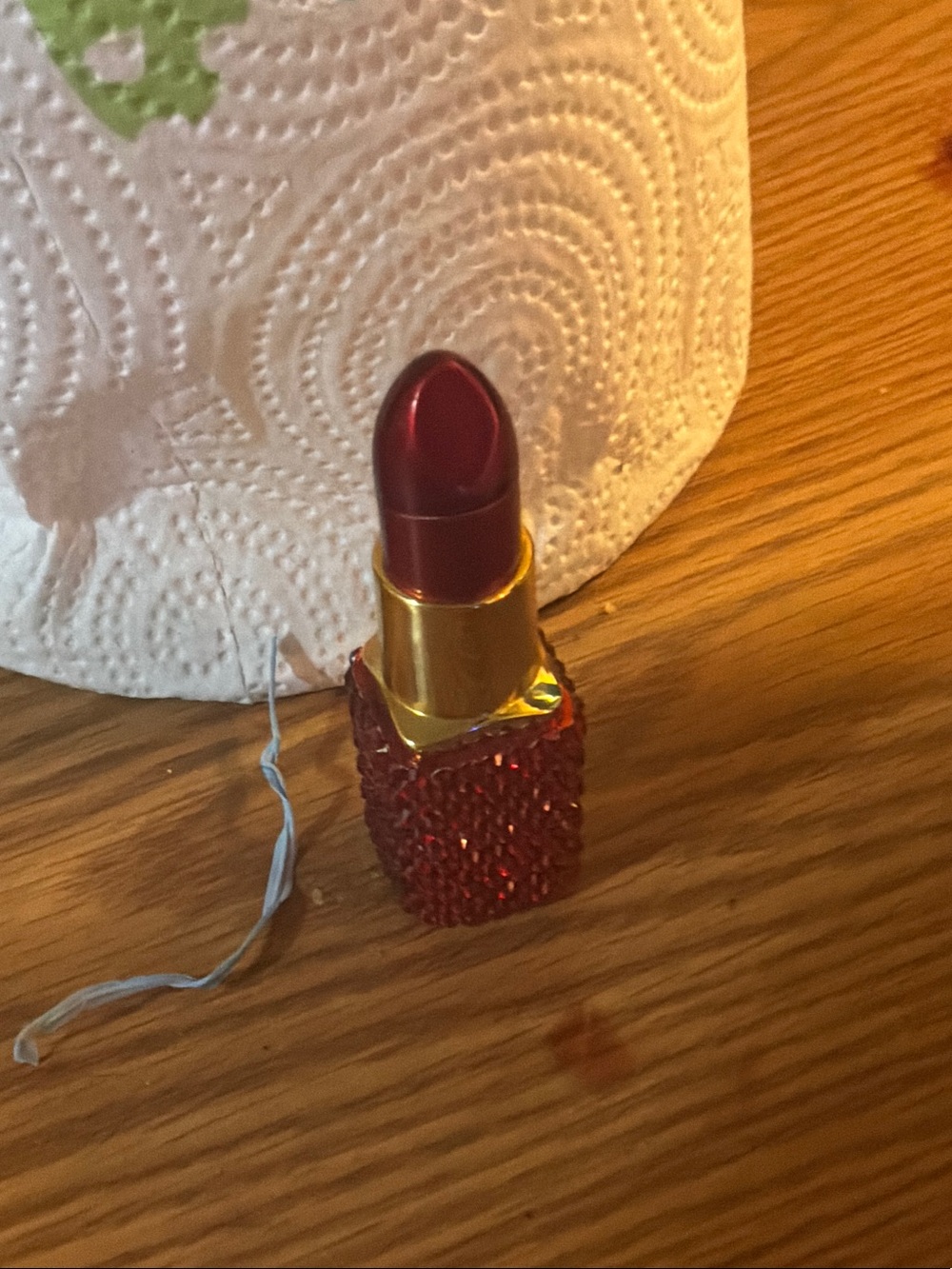 Glam Red Crystal Lipstick lighter